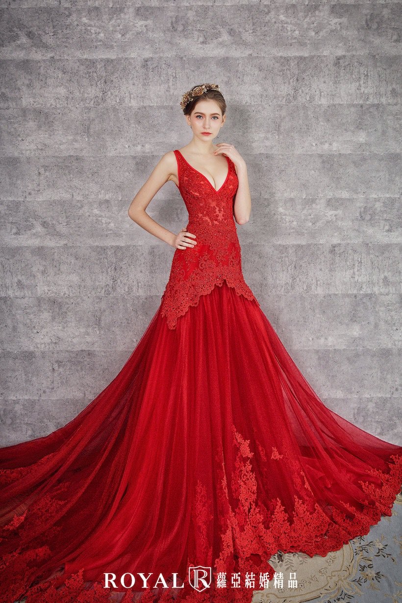 紅色禮服-訂婚-文定-拍婚紗-推薦-蕾絲拼接V領紅色晚禮服-蘿亞婚紗-台北