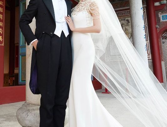 歐式婚紗照風格-明星名人婚紗精選-林志玲與akira結婚照-婚紗出自美國紐約品牌RalphLauren
