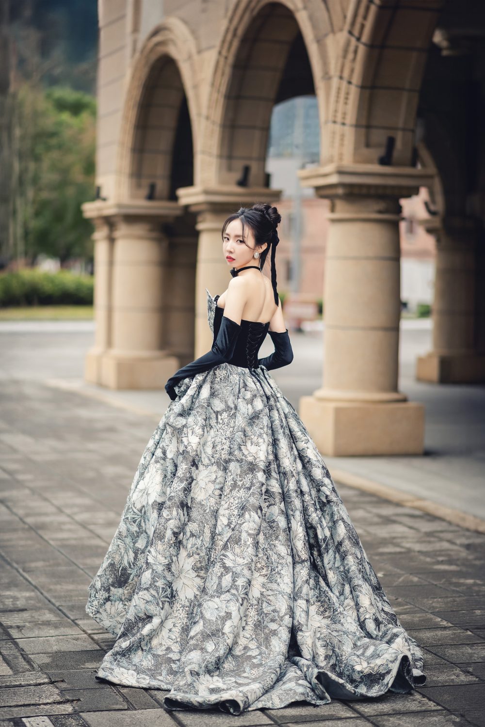 黑色禮服-黑色婚紗-黑色晚禮服-花紋宮廷風蓬裙-1-蘿亞婚紗-台北