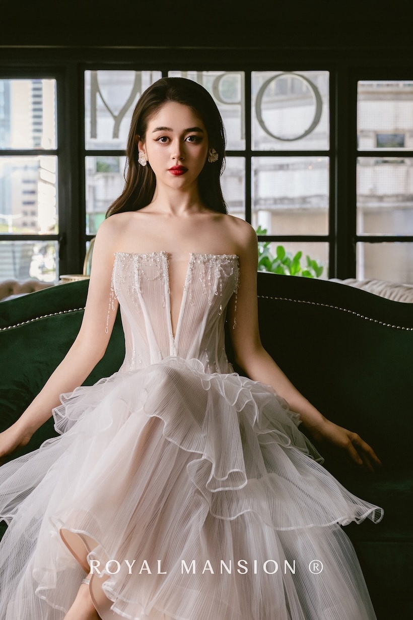 法式婚紗-高訂婚紗-立體紗裙-1-蘿亞婚紗-台北 蘿亞法式高訂婚紗-2-立體紗裙款正面